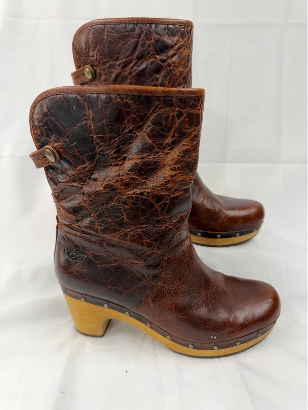 UGG Australia 1001793 Lynnea II boots size 8